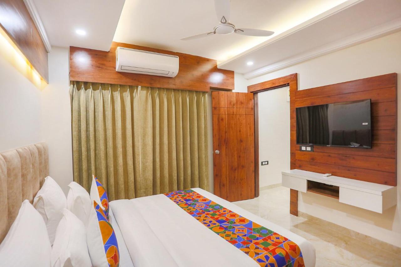 Fabhotel Golf Inn Golf Course Road Gurgaon Exterior photo
